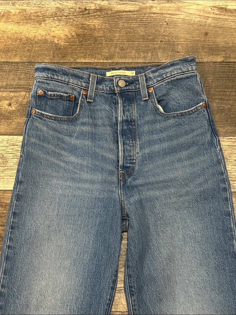 Levi’s Ribcage Straight - Picture 2 of 7